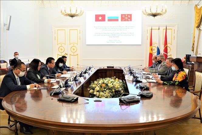 St. Petersburg promotes cooperation with Vietnamese localities
